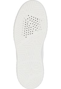 Vit gummisula till sneakers med stjärn- och zigzagmönster, med perforeringar för andningsförmåga. Geox-logotypen är synlig på sidan.