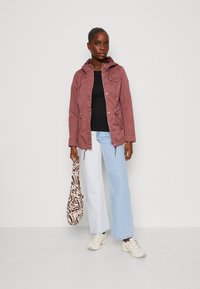 ONLY ONLLORCA  - Parka - rose brown