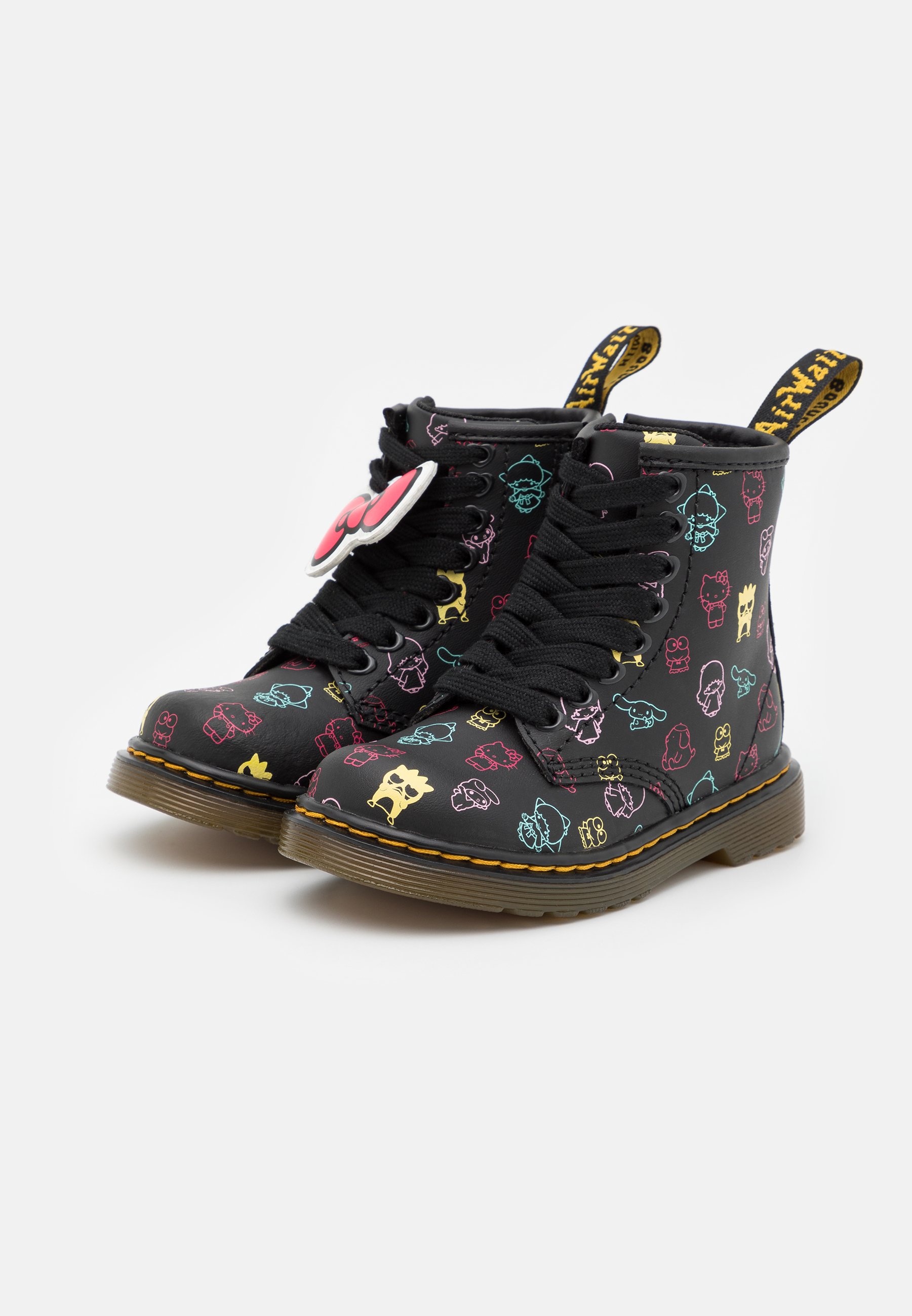 Dr. Martens 1460 HELLO KITTY \u0026 FRIENDS UNISEX - Botines con cordones -  black hydro/negro - Zalando.es