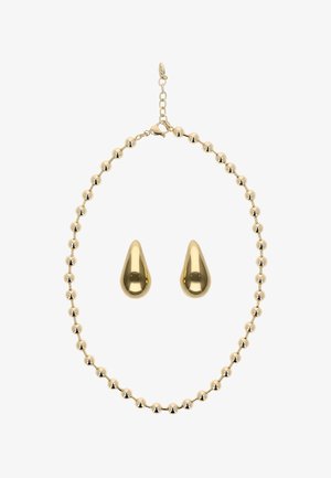 Set di gioielli color oro composto da una collana di perline e orecchini a goccia. Finitura liscia e levigata con superfici riflettenti.