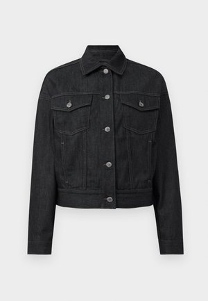 Crna traper jakna s klasičnom kragnom, prednjim dugmadi za zatvaranje, dva džepa na prsima i zakrivljenim rubom. Odlikuje se kontrastnim šavovima.