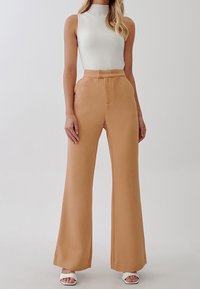 TUSSAH Tygbyxor - brown