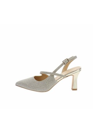 Escarpin slingback pailleté argenté à bout pointu, talon épais de hauteur moyenne et fines brides croisées avec une fermeture à boucle.