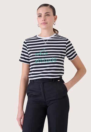 Camomilla Italia STANLY mleczny