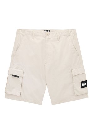Beige Cargo-Shorts mit Knopfverschluss, Seitentaschen, Gürtelschlaufen und schwarzem rechteckigem Fleck auf der rechten Cargotasche.