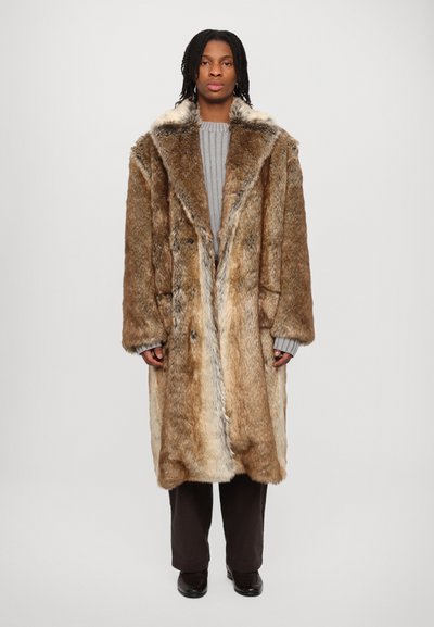 Han Kjøbenhavn LONG COAT - Žieminis paltas - wild brown