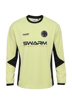 Langærmet trøje i fluorescerende gul med sorte detaljer, med rund halsudskæring, logo og teksten "SWARM INTERNATIONALS" på forsiden.