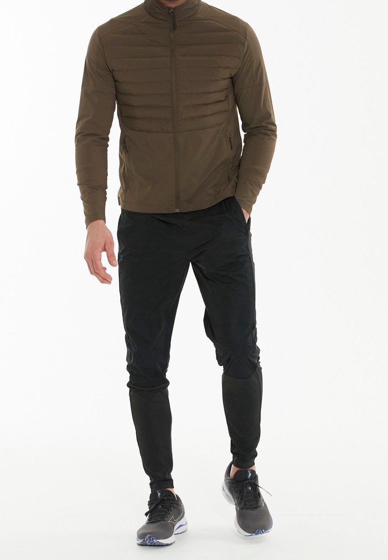 Endurance Chaqueta de running brown/marrón (Segunda mano