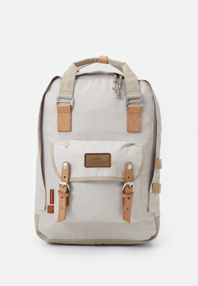 Doughnut MACAROON LARGE HAPPY CAMPER BACKPACK UNISEX Rugzak ivory