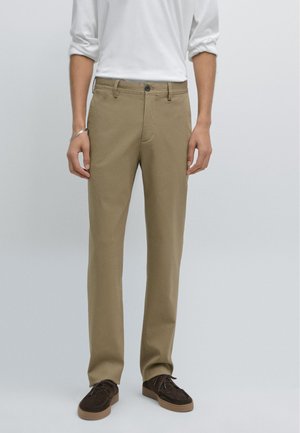 SLIM FIT TEXTURED - Chino - ochre