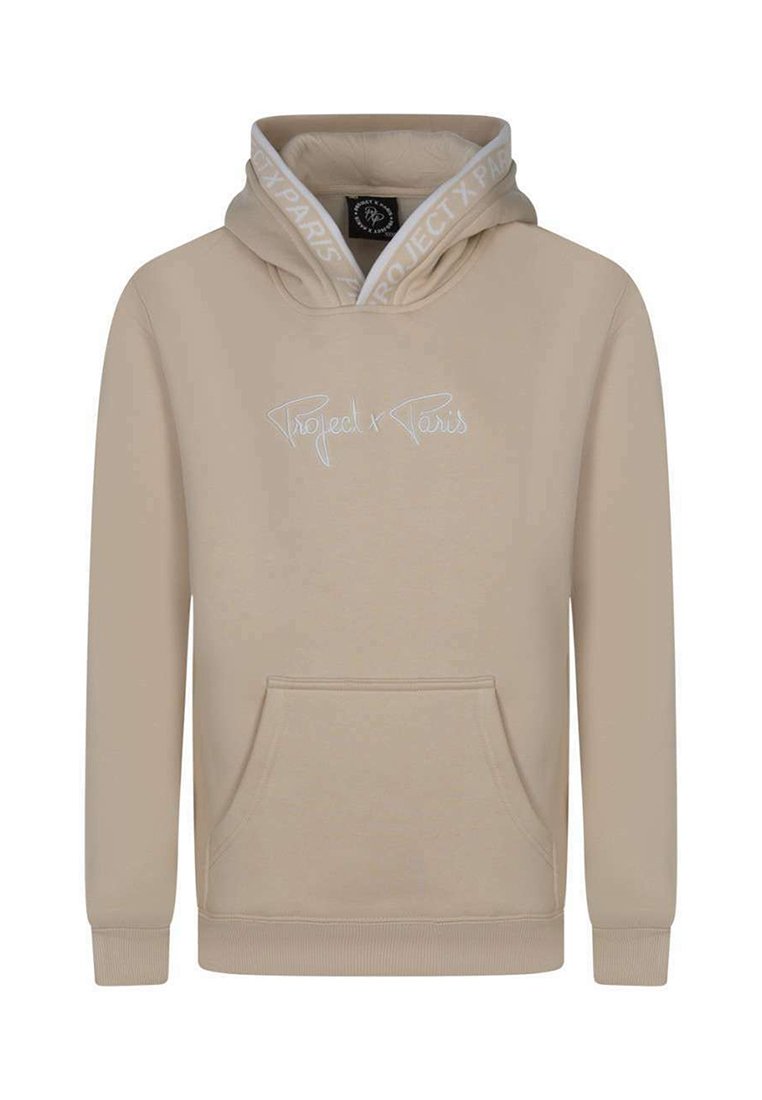 Haut à capuche beige avec cordon de serrage, poche avant et logo brodé "Project x Paris" blanc sur la poitrine. Tissu doux, design minimal.