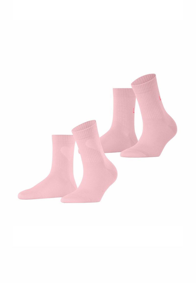 Chaussettes ensemble de couleur rose, vendues par paquet de quatre. Fabriquées en matériau doux avec une texture côtelée et un talon renforcé. Sans motifs ni accents supplémentaires.
