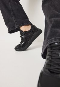 Tamaris Trainers - black uni