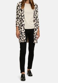 Betty Barclay Kofta - beige