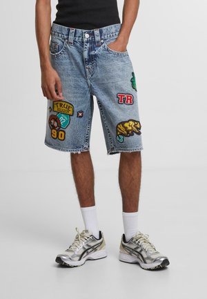 BOBBY SN NO FLAP PATCHES - Jeans Shorts - blue