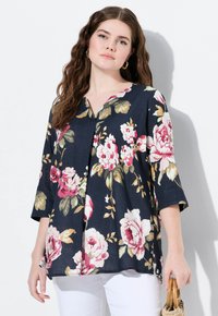 Ulla Popken FLORAL 3/4 SLEEVE SPLIT NECK  - Bluse - marine