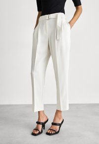 BOSS - TAPIAH - Pantalon classique - open white Image miniature 1