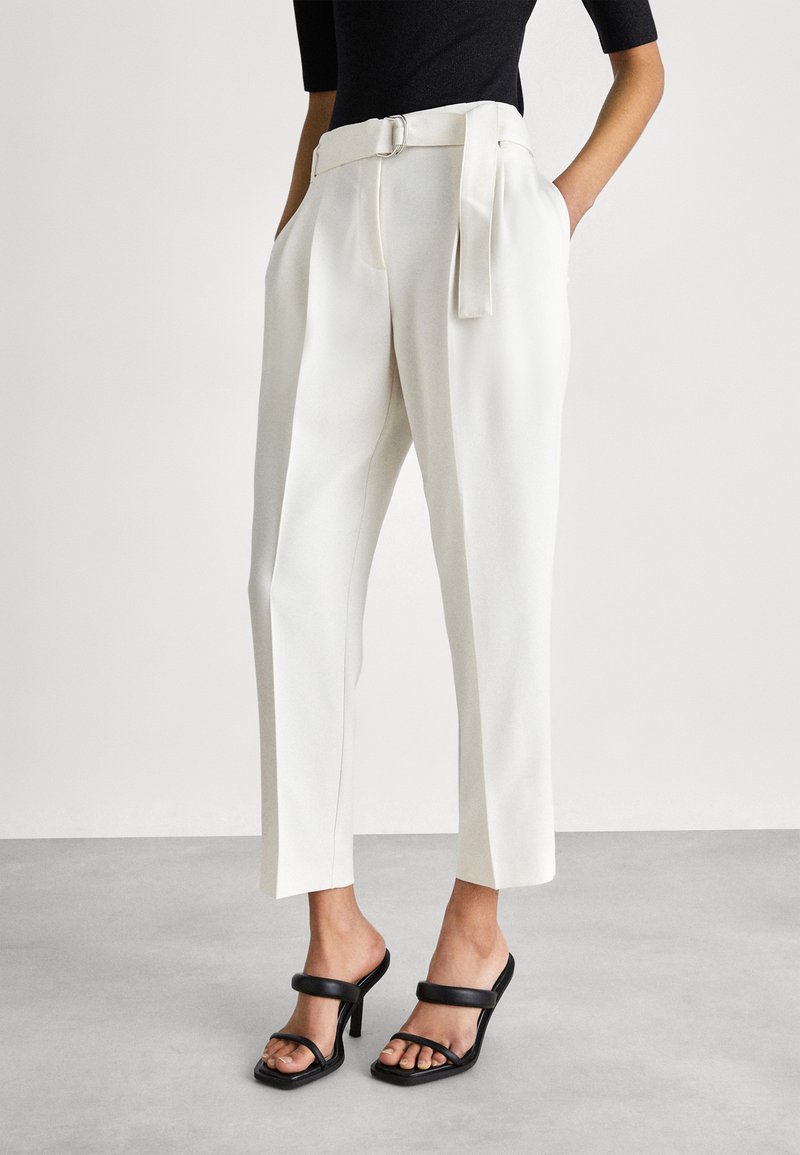 BOSS - TAPIAH - Pantalon classique - open white, Agrandir