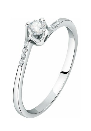 Silberring mit einem zentralen runden Diamanten und kleinen Akzentsteinen entlang des Rings, mit einer glatten, polierten Oberfläche und einem eleganten Design.