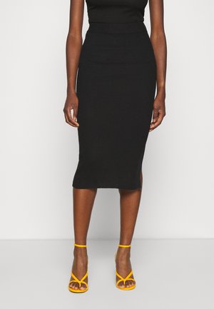 Pencil skirt - black