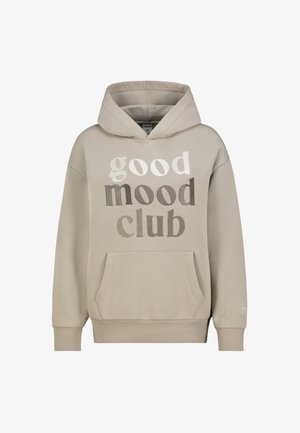 Beige Kapuzenpullover mit Fronttasche, auf dem der Text "good mood club" in verschiedenen Farben steht. Hergestellt aus weichem, strukturiertem Material mit einer Kapuze.