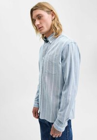 Jack & Jones PREMIUM JPRBLUBROOK OXFORD  NOOS - Camisa - goblin blue