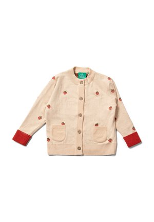 Pfirsichfarbener Cardigan mit Erdbeerstickerei, Knopfverschluss, gerippten roten Bündchen und zwei Vordertaschen. Weiche Stricktextur.