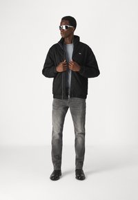 Tommy Jeans ESSENTIAL - Veste mi-saison - black