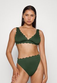 Hunkemöller SCALLOP TRIANGLE - Parte de cima de biquíni - green