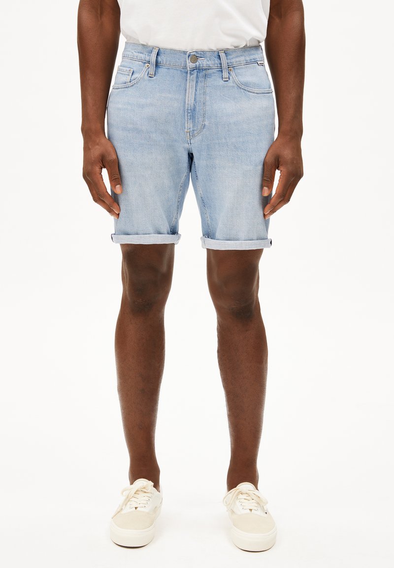 ARMEDANGELS NAAILO - Short en jean - tethys