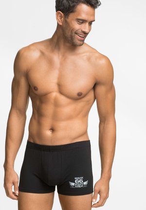 Boxer da uomo neri in cotone con design aderente, caratterizzati da un logo grafico "Route 66 Biker Crew" e dettagli ricamati.