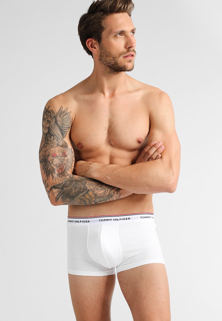 tommy hilfiger trunk