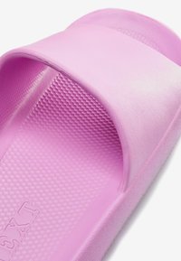 Next CHUNKY  - Baseina iešļūcenes - pink