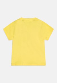 BOSS Kidswear Camiseta estampada - yellow
