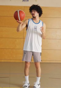 Under Armour BASELINE SHORT - Calções desportivos - tetra gray/black