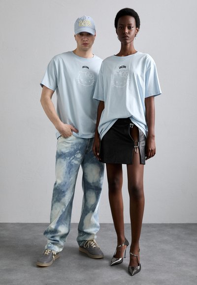 GCDS HELLO KITTY LOOSE UNISEX - T-shirt imprimé - baby blue
