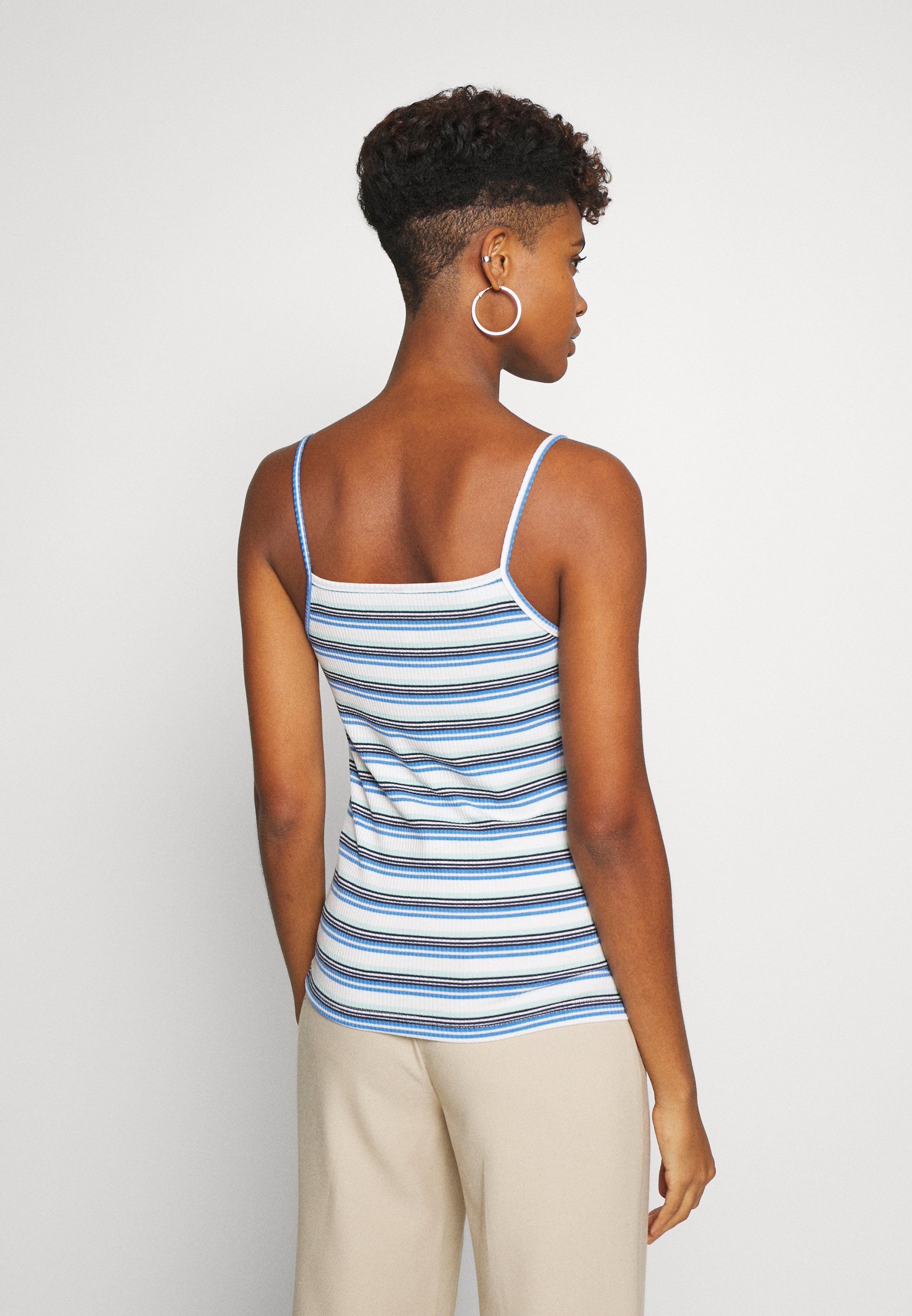 Blendshe Topper brilliant blue Zalando.no Blendshe Topper - brilliant blue