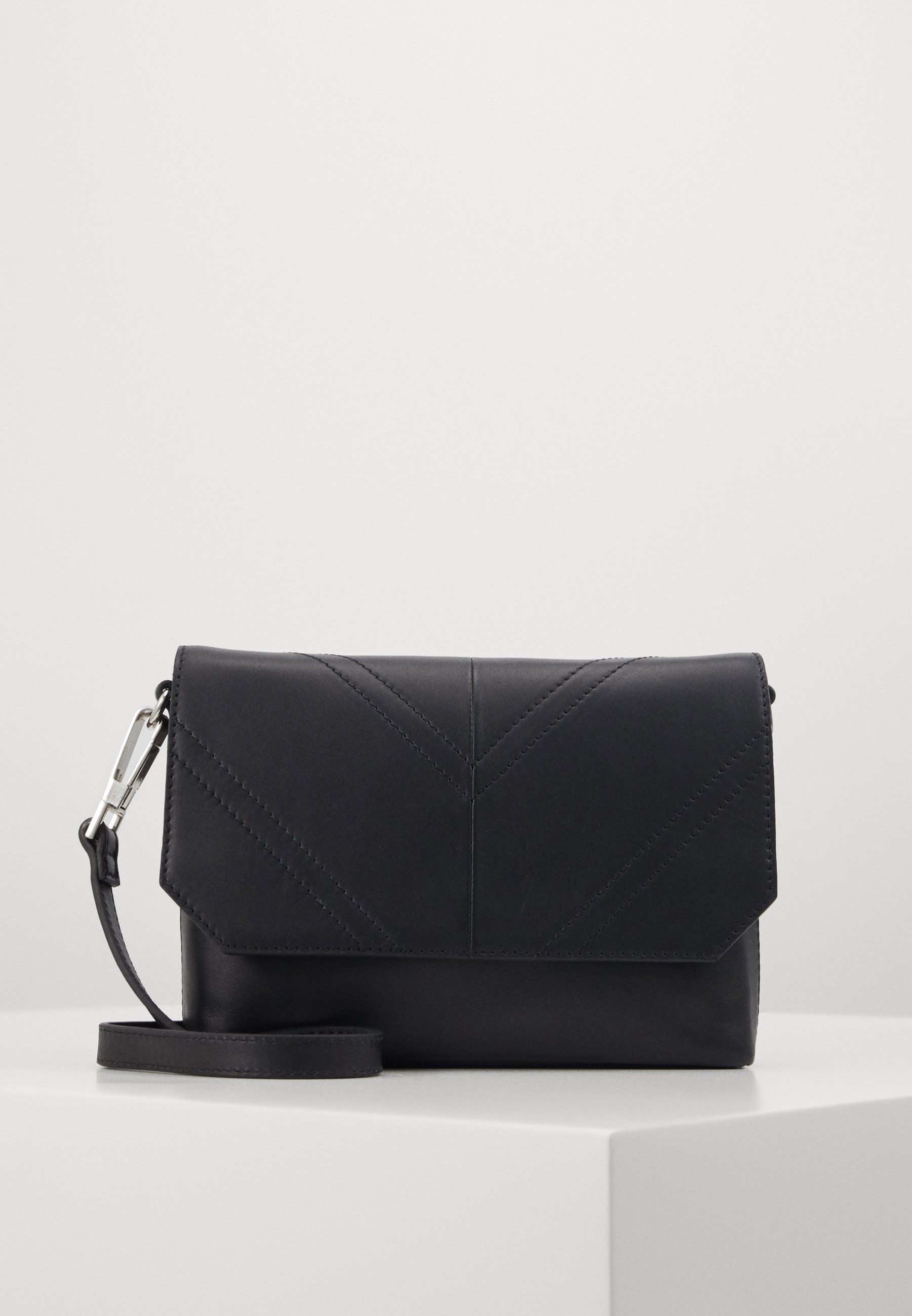 Zign LEATHER Axelremsväska black Zalando.se Zign Axelremsväska black Zalando.se