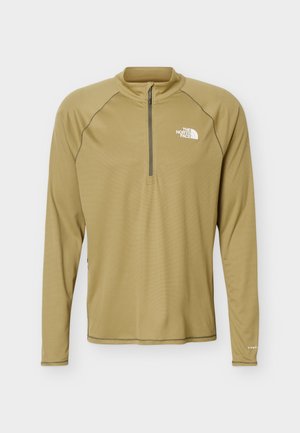 Pulover bej North Face cu mâneci lungi, fermoar la un sfert și guler înalt, material ușor texturat, logo pe pieptul stâng și pe mânecă.