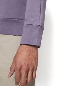Calvin Klein Felpa con cappuccio - purple
