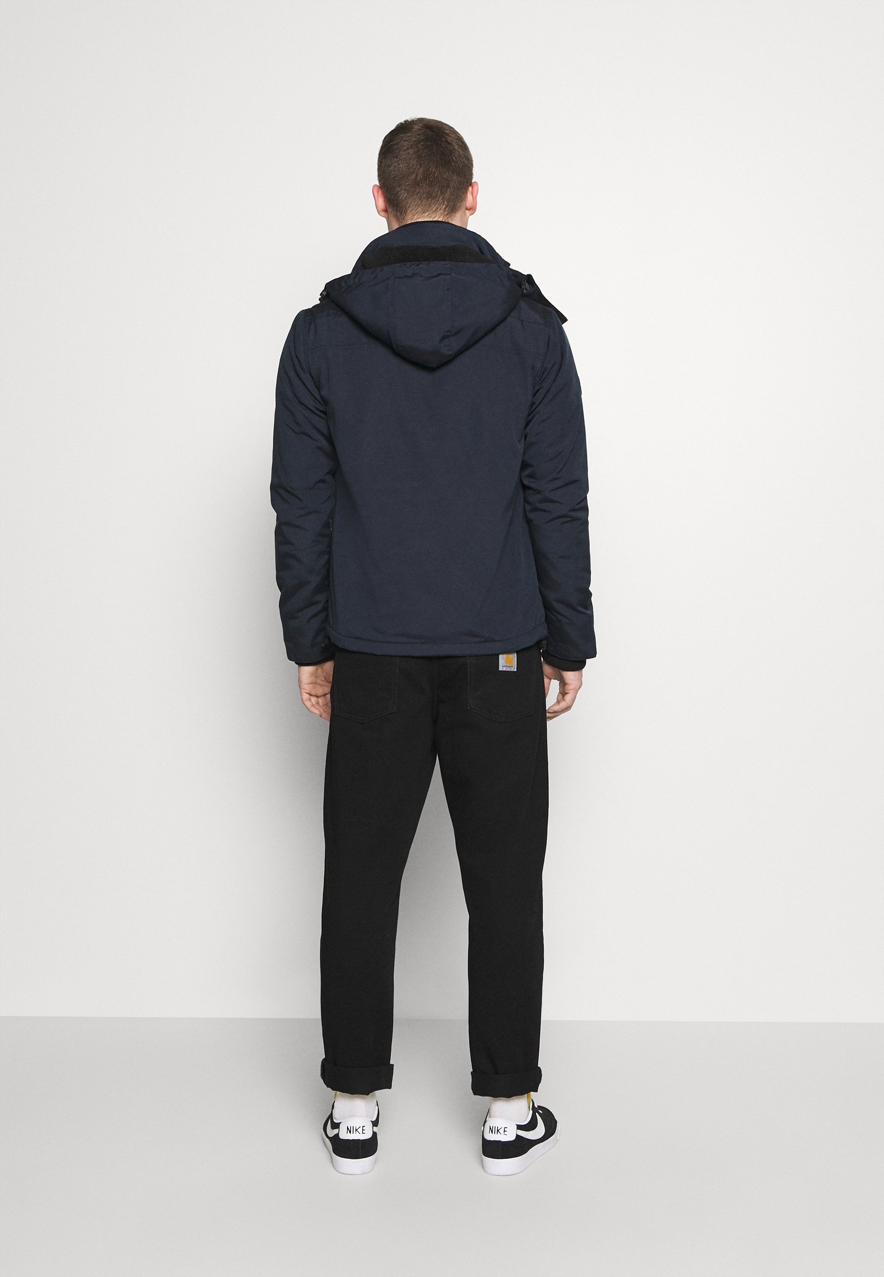 windcheater for summer