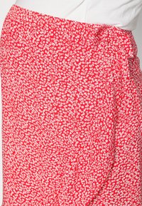 ONLY MATERNITY A-linjainen hame - red