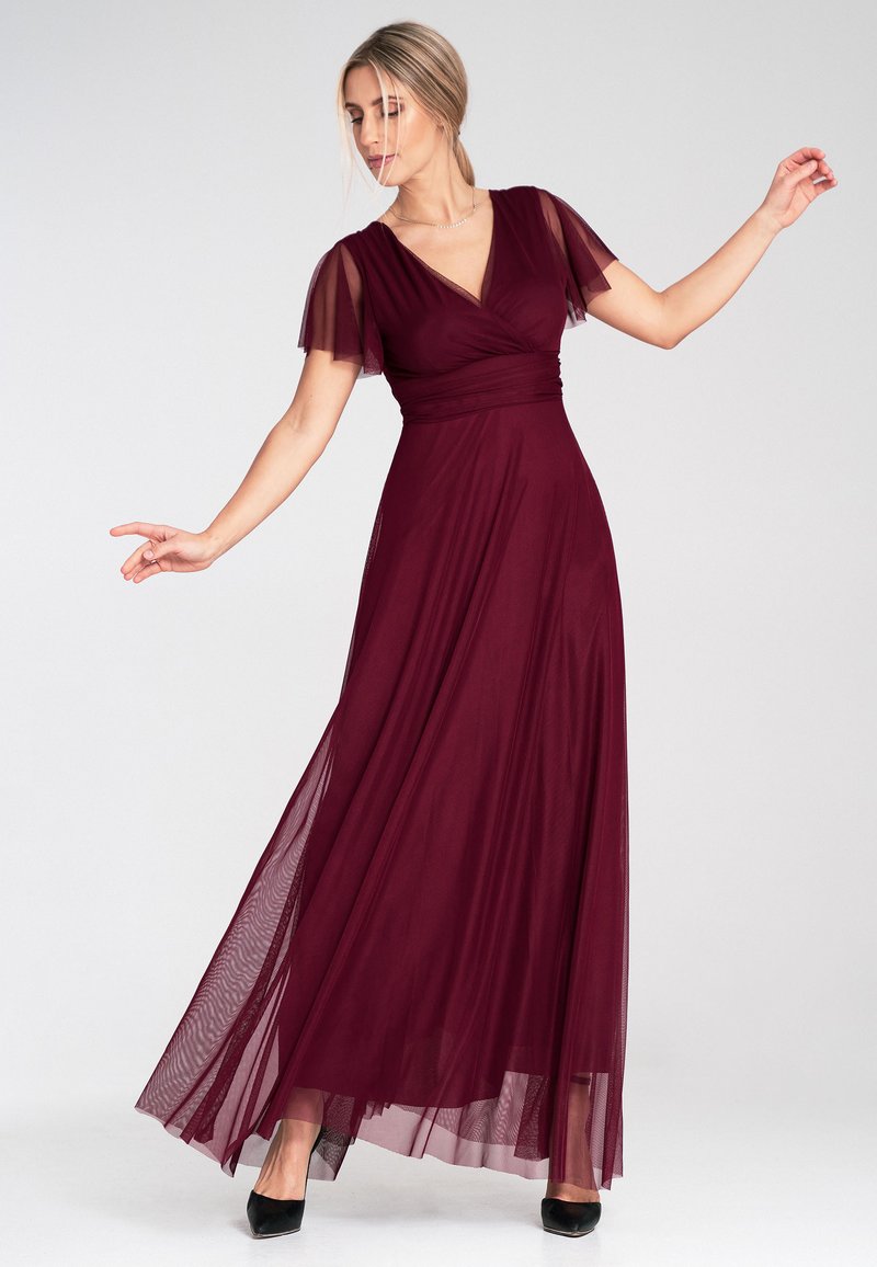 princess polly baby blue dress 12 Burgundy Dress Outfits That Look Good on Anyone