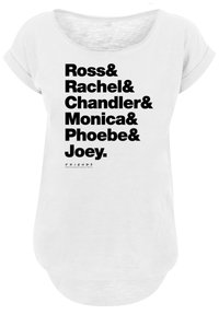 Balta T-kreklu ar nolocītām piedurknēm, uz kura redzami treknie melnie teksti: Ross, Rachel, Chandler, Monica, Phoebe, Joey. Iekļauts "Friends" logotips.