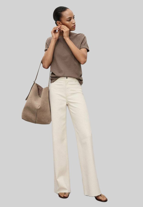 CATHERIN HIGH-RISE - Flared Jeans2