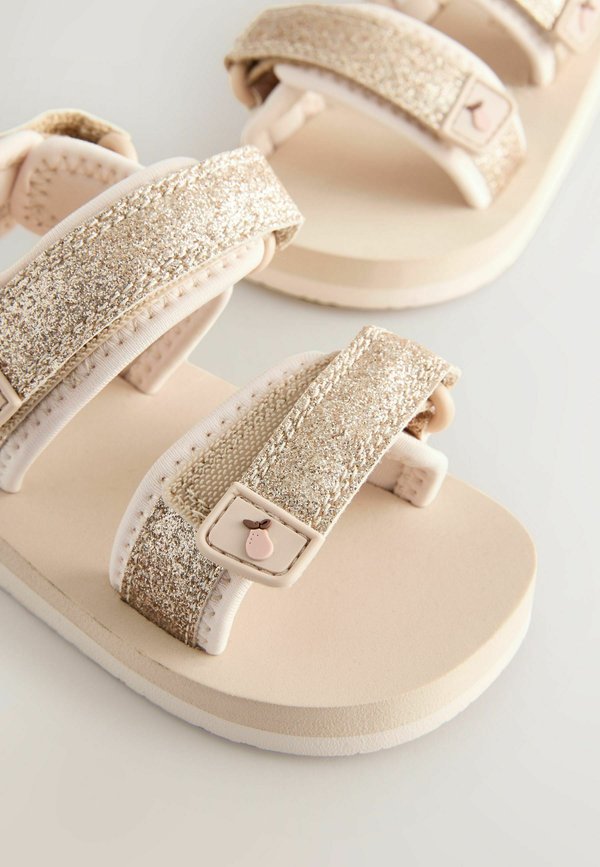 REGULAR FIT – TREKKER  – Lauflernschuh – gold metallic