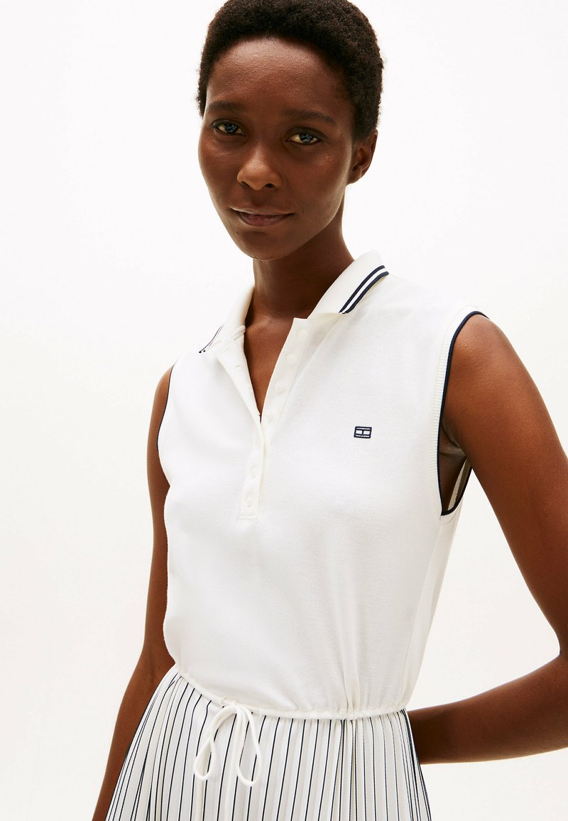 Tommy Hilfiger PLEATED SLEEVELESS  - Skjortekjole - ecru