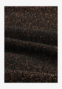 Vybráno, chocolate brown