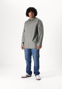 Jack & Jones JJJOE PLAIN NOOS - Camisa - castor gray