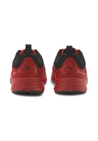 Puma BASKET WIRED RUN - Baskets basses - rouge et noir